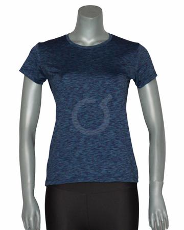 <p>Camiseta cuello en V manga corta. Tela deportiva inteligente stretch con secado rapido.</p>

<p>&nbsp;</p>
