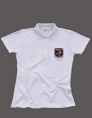 <p>Camiseta tipo polo de alta durabilidad. Blanca. Sello. Pique star. Cintura marcada. Mangas cortas.</p>

<p>&nbsp;</p>

