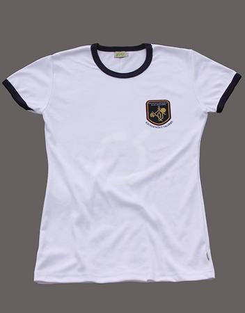 <p>Camiseta cuello redondo. Blanco. Cuello, pu&ntilde;o azul marino. Sello.&nbsp;Cintura marcada. Mangas cortas.</p>

<p>&nbsp;</p>
