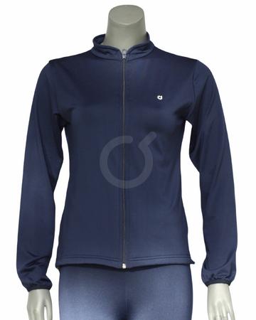 <p>Chompa deportiva ligera.&nbsp; Levemente satinada por fuera y t&eacute;rmica por dentro.&nbsp; Ideal para clima fr&iacute;o.&nbsp;</p>
